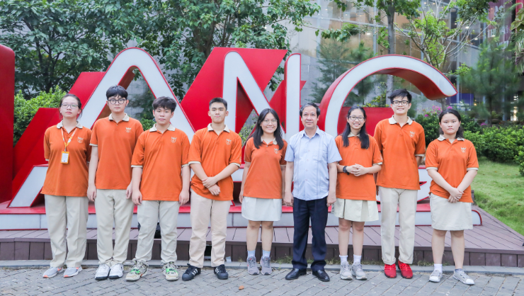 UTS vinh dự đón tiếp Bộ trưởng & Đoàn công tác Bộ Giáo dục & Đào tạo đến thăm và làm việc