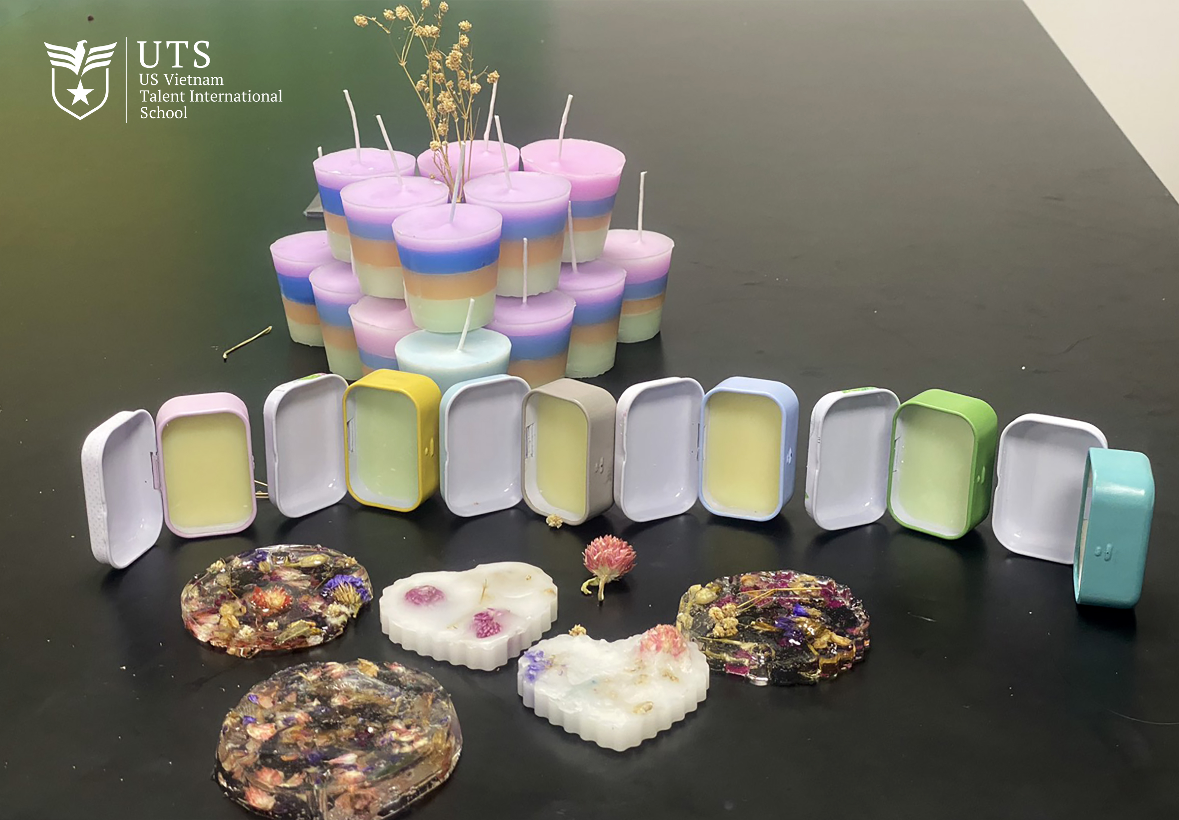 Joyful experiment club: a fantastic scent world made by UTS